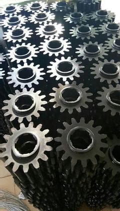 生產(chǎn)銷售塔機升降機,生產(chǎn)各品牌各型號塔機升降機標準節(jié)扶墻,生產(chǎn)銷售塔機升降機配件,聯(lián)系人,董18653135853